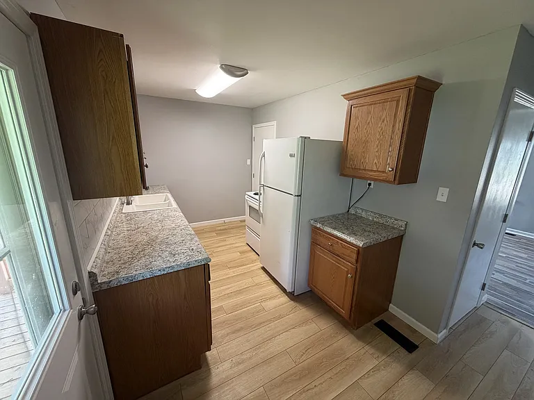 3404 S Grant St — Photo 4