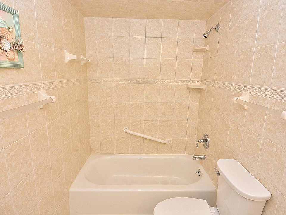 1st image of 1225 NW 21st Street #3406