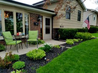 8033 Northway Dr, Hanover Park, IL 60133