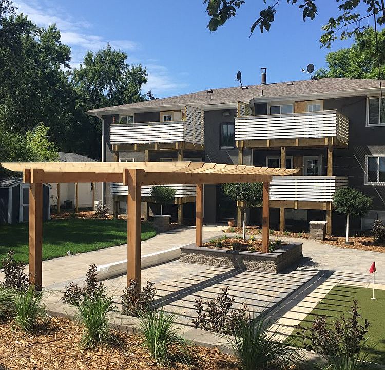 1st image of 3039 California St NE