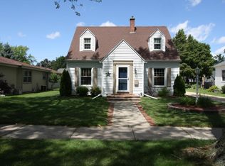 910 E Maple St, Appleton, WI 54915