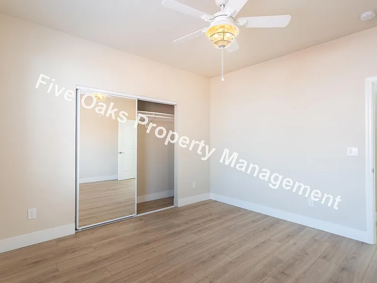 811 1/2 Natoma St — Photo 17