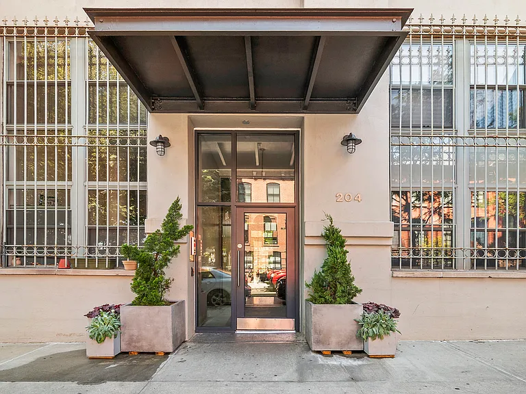 204 Huntington St #2O — Photo 6