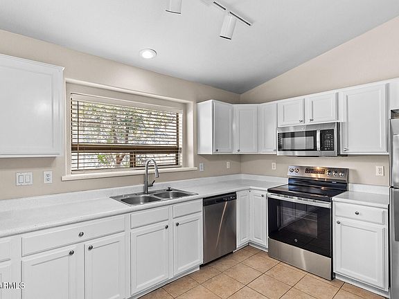 4th image of 8410 S 49TH Lane