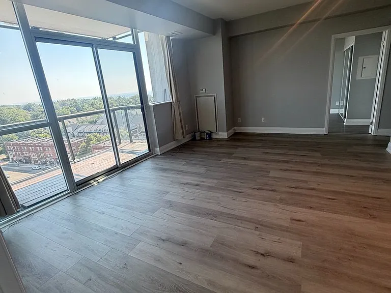 1 Hurontario St #1005 — Photo 14