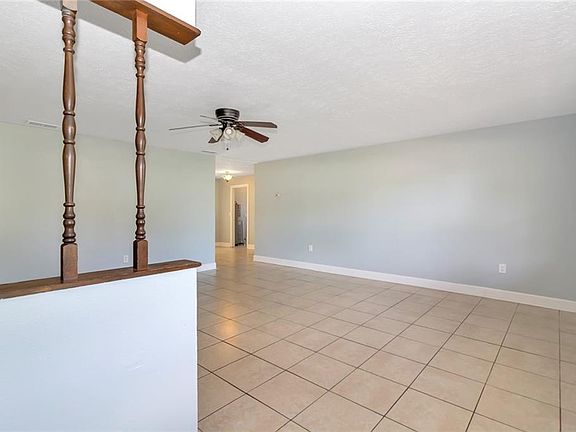 3rd image of 233 Montana Ave