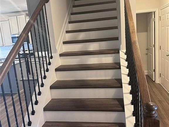 4th image of 855 Pensive Run