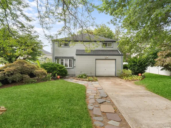 604 Dartmouth Street, Westbury, NY 11590