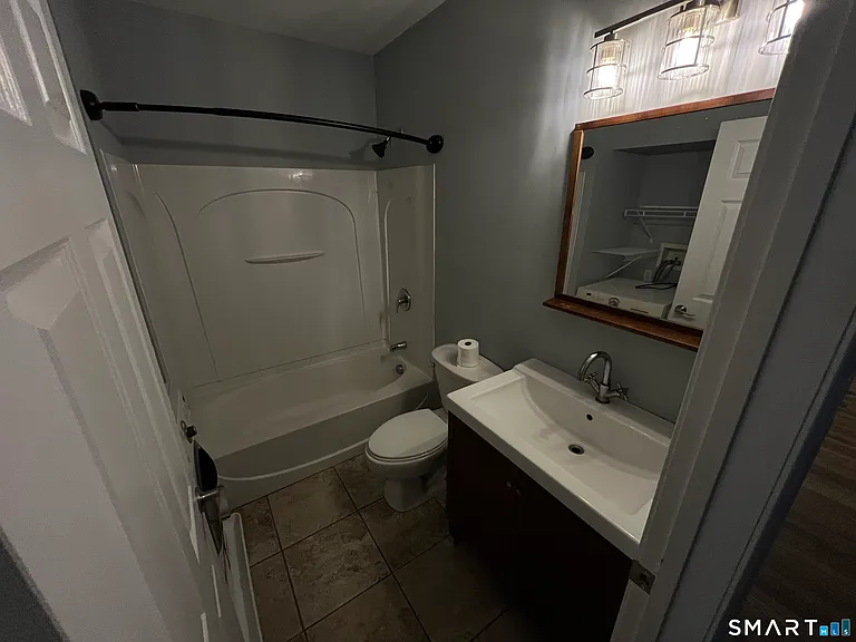 39 Lander St #2 — Photo 18