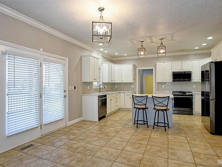 4422 Wynbrooke Dr — Photo 2