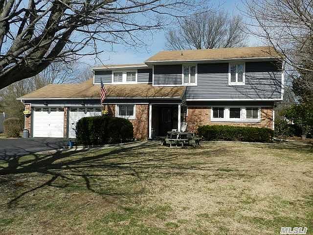 1st image of 40 Glen Ln