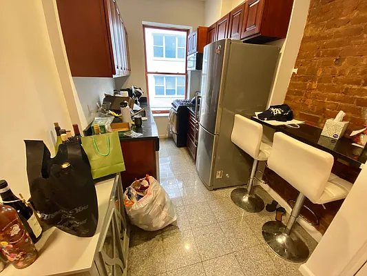Rented by J PRESTON AND ASSOCIATES INC | media 3