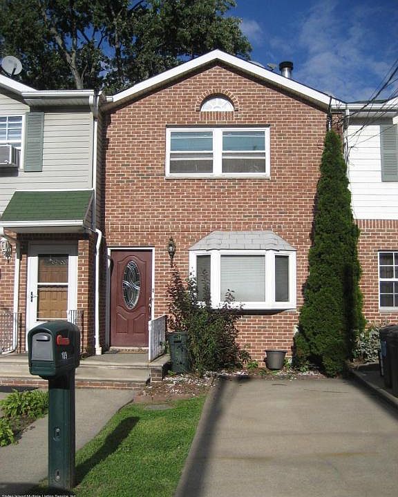1st image of 109 Raymond Pl