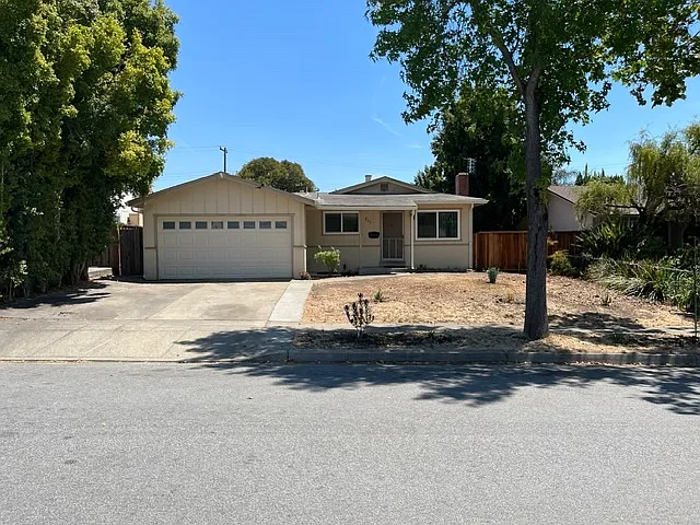 442 Taylor Dr