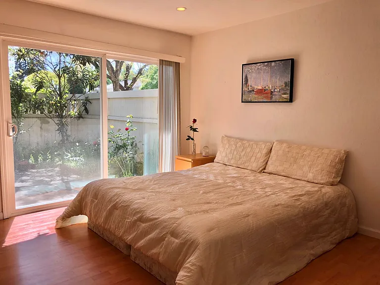 1211 Crescent Ter — Photo 15