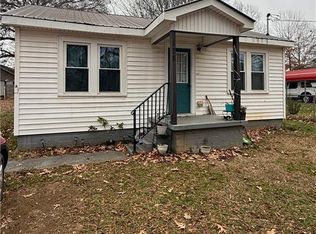 128 Victor St, Calhoun, GA 30701