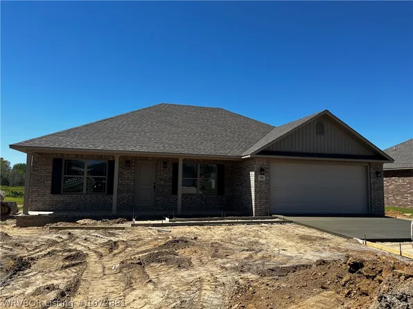205 Brittany, Pocola, OK 74902