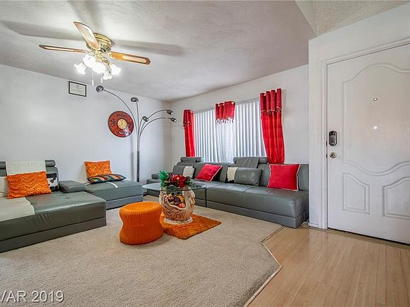 2nd image of 4774 Knollwood Dr