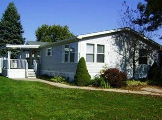 169 Fontainbleau Dr, Rochester Hills, MI 48307