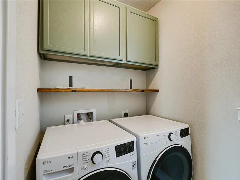 5826 Aviano Rd — Photo 25