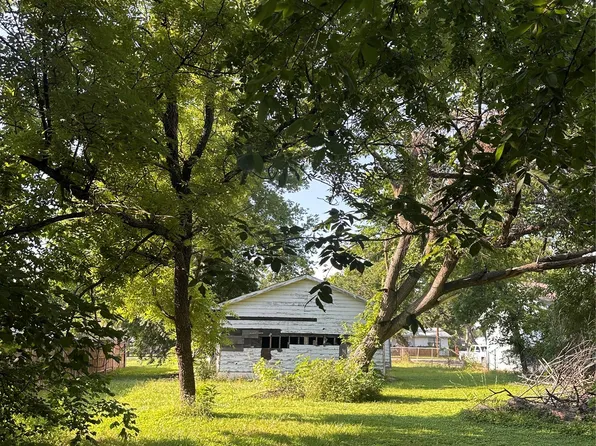 420 E Denton St, Howe, TX 75459
