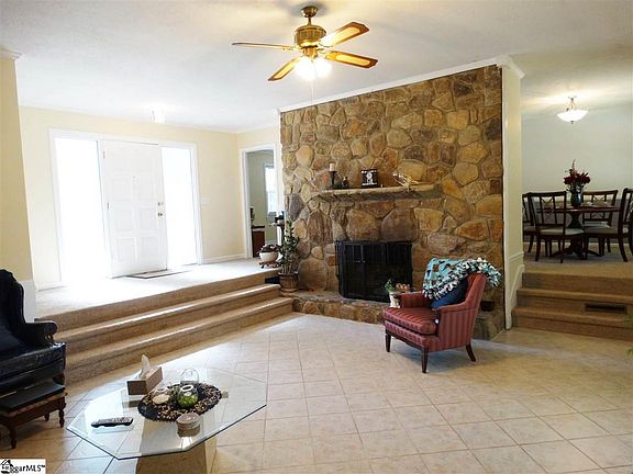 2nd image of 108 Gatewood Ave