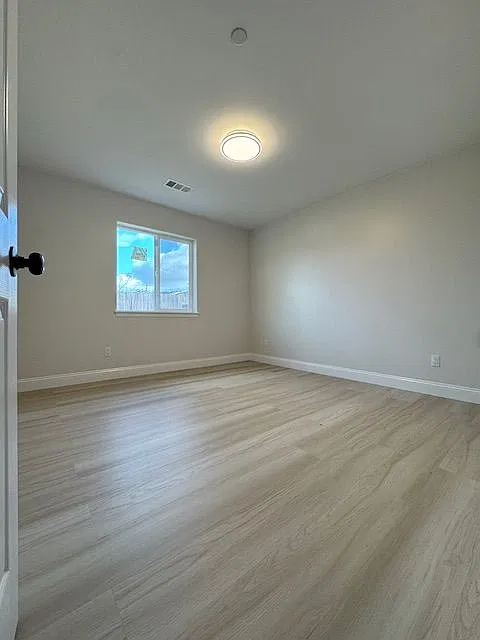 2 bed, 1.5 bath, 841 sqft, $1,950 — Photo 2