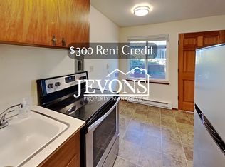 3035 64th Ave SW APT 7, Seattle, WA 98116