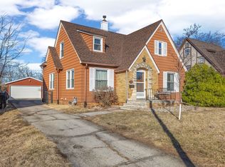 931 20th St SE, Cedar Rapids, IA 52403