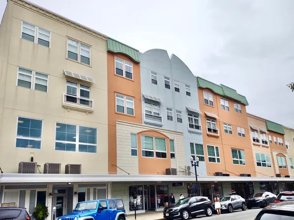 810 Asbury Ave #303, Ocean City, NJ 08226