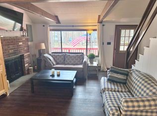 154 Wyomissing Dr, Pocono Lake, PA