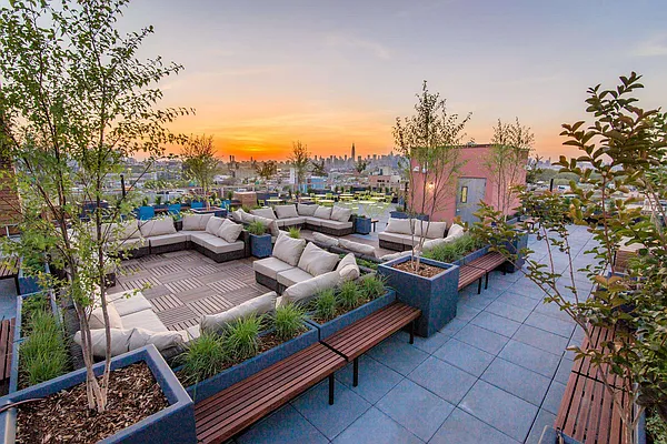 Rented by Nooklyn NYC LLC | media 38