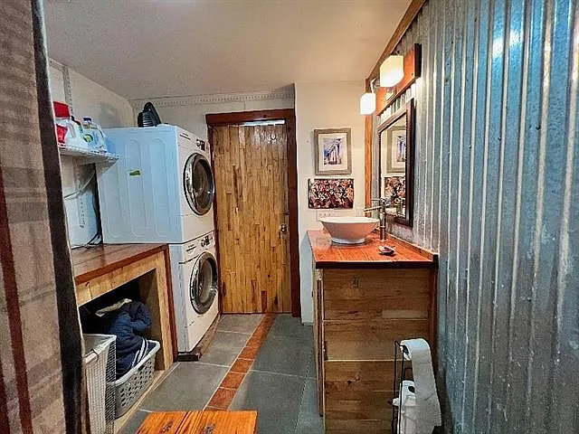 2515 Upperline St — Photo 12