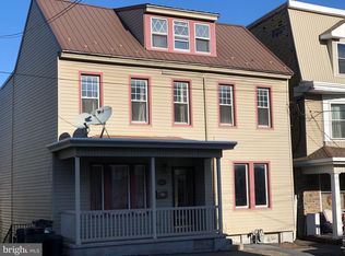 1612 W Market St, Pottsville, PA 17901