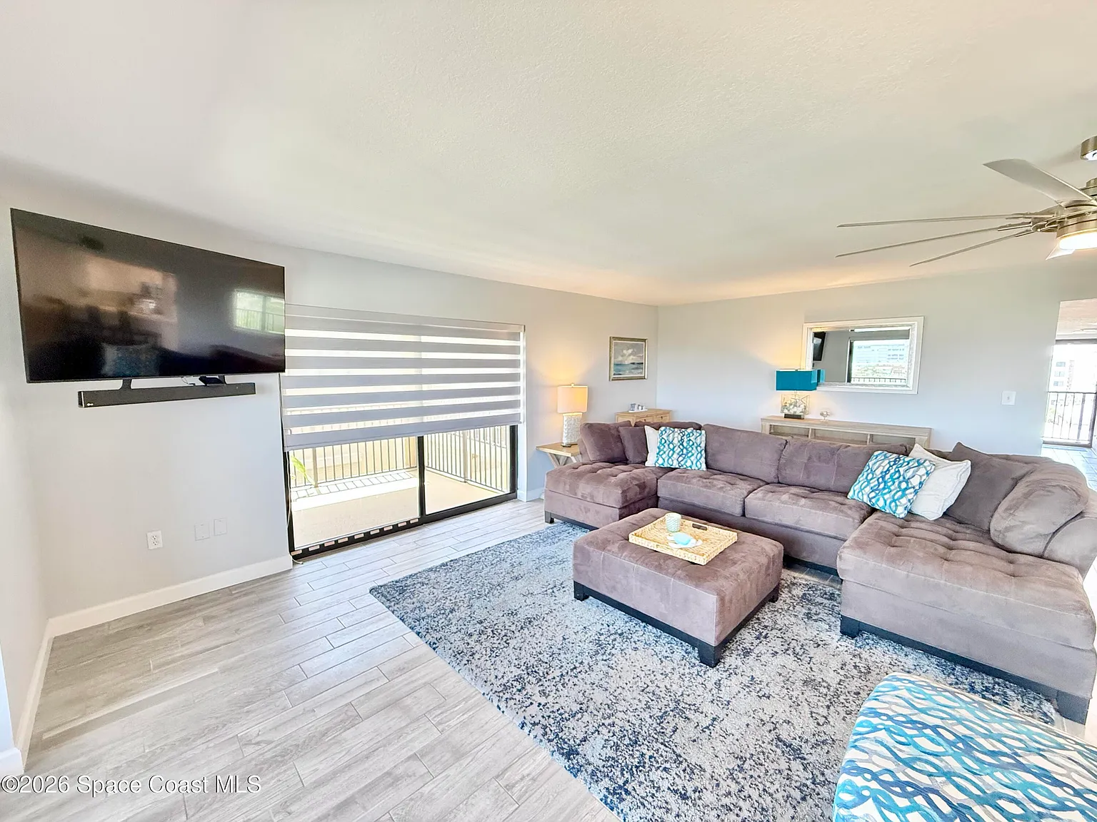 3 bed, 2.0 bath, 1852 sqft, $4,000 — Photo 4
