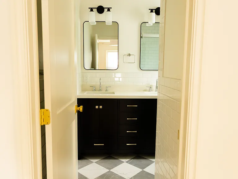228 Carol Ave — Photo 17
