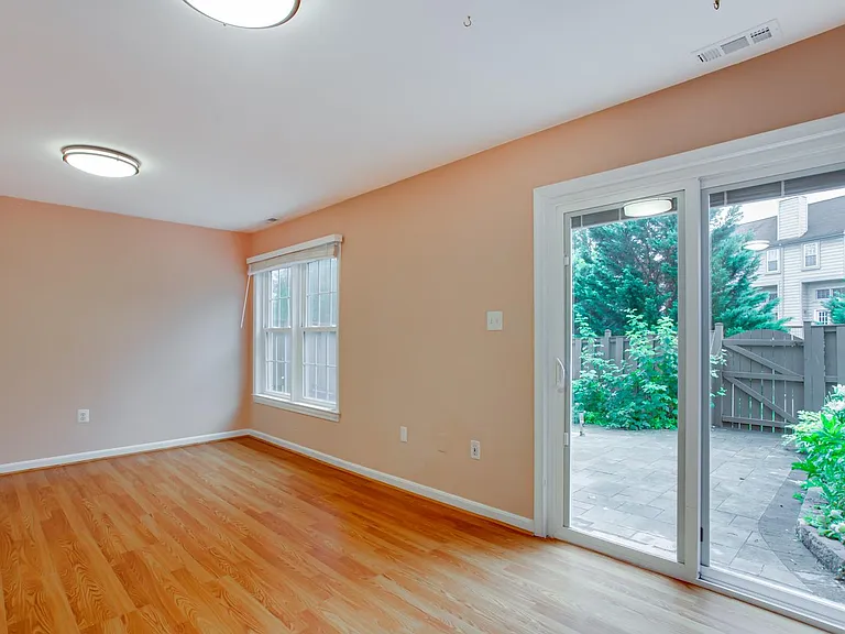 21707 Leatherleaf Cir — Photo 26