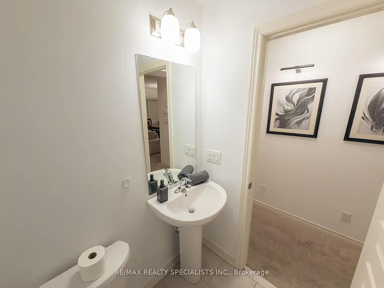 46 Haney Dr — Photo 16