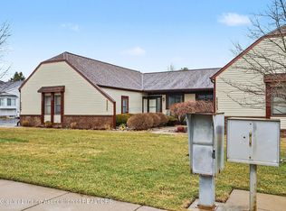 1111 Sunview Dr, Saint Johns, MI