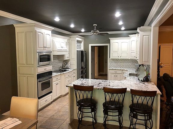 4th image of 1725 Centennial Club Dr
