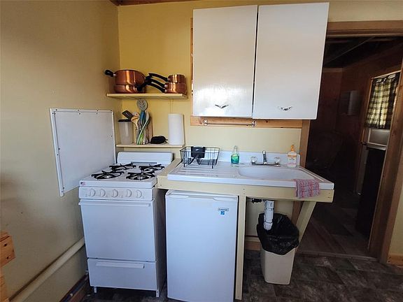 4th image of 2626 7 1/4 Avenue #8