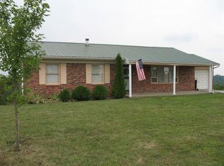 1633 Dixon Rd, Sadieville, KY 40370