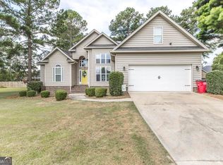 19 Boxwood St, Hawkinsville, GA 31036
