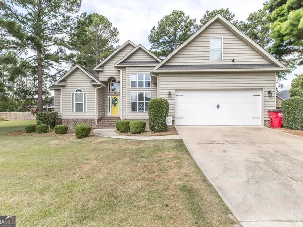 19 Boxwood St, Hawkinsville, GA 31036