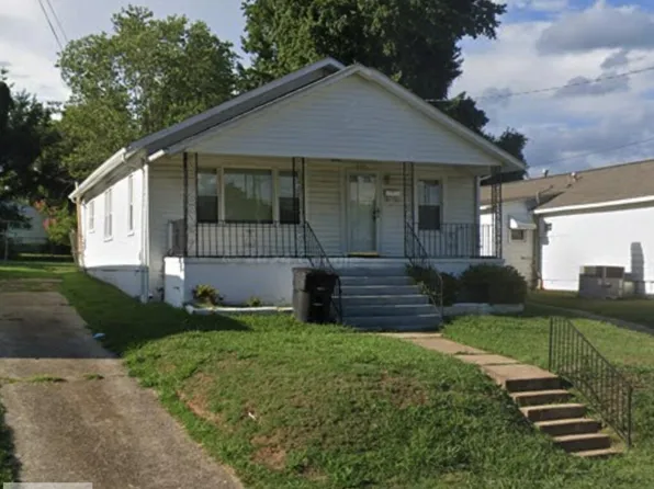 808 Kemper Rd, Danville, VA 24541