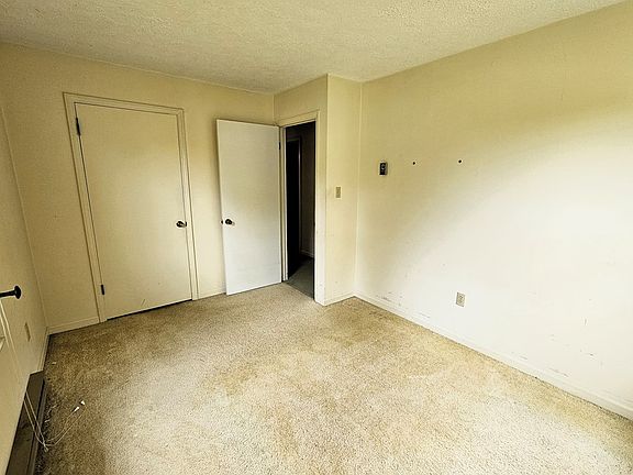 5th image of 171 Della Ln