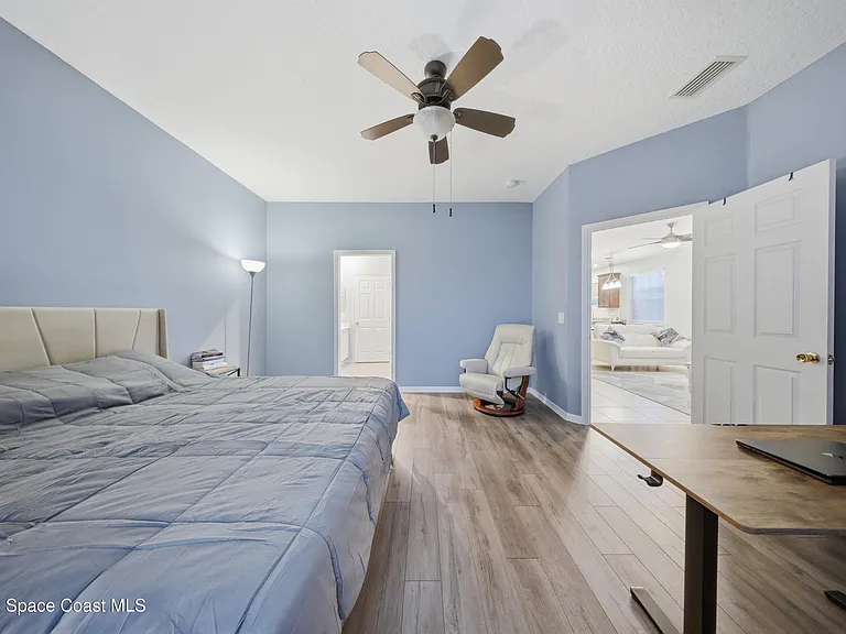 2039 Tullagee Ave — Photo 18
