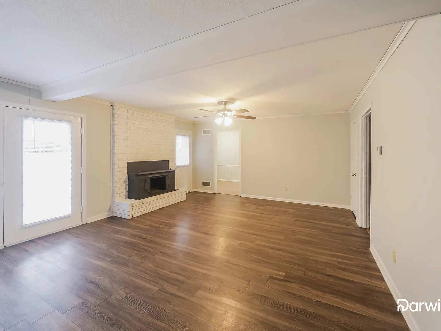 3 bed, 2.5 bath, 1677 sqft, $1,495 — Photo 4