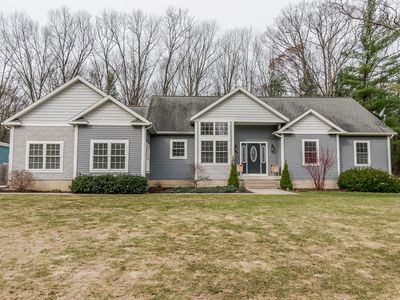 6691 E Point Dr, Fruitport, MI, 49415