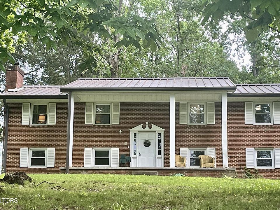 1st image of 6740 Bonneville Dr
